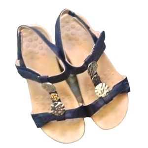 Women's Vionic Sandals Size 7.5